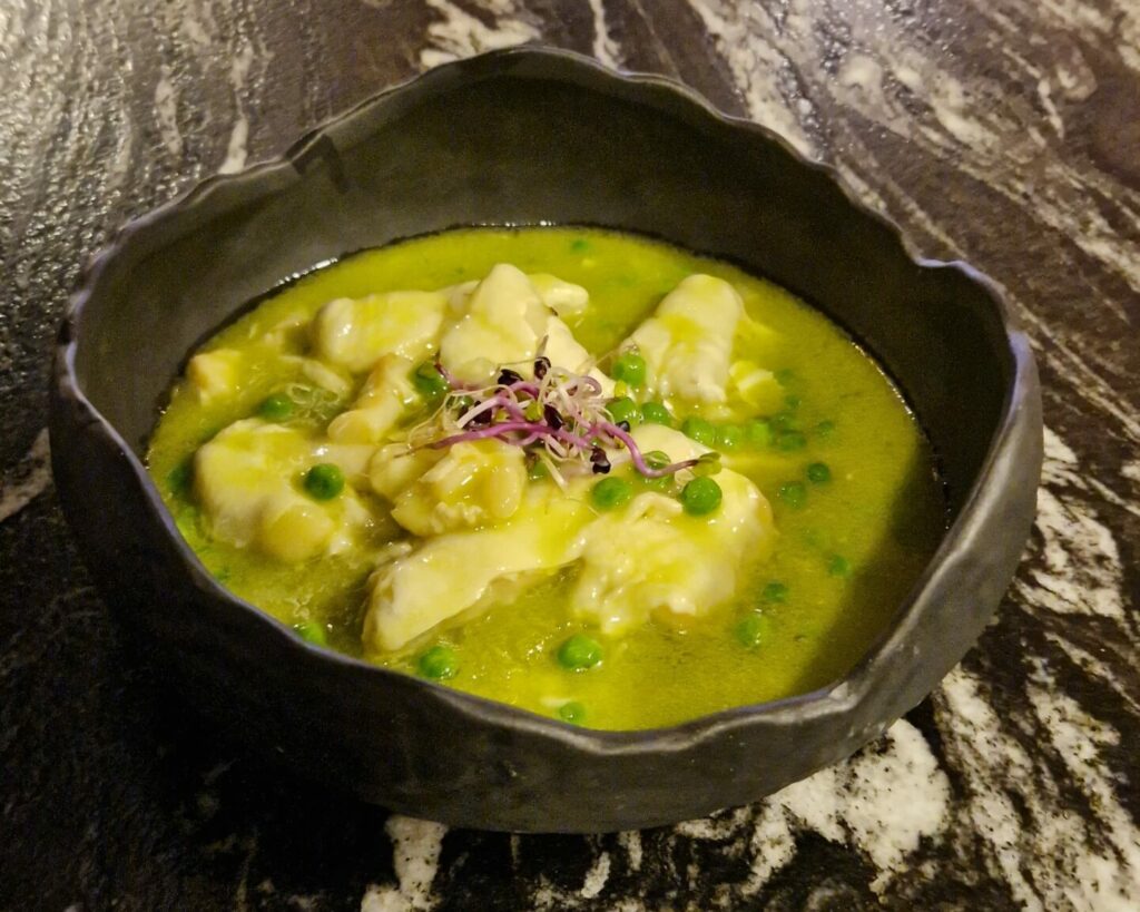 Cocochas de bacalao al pil-pil verde trufado