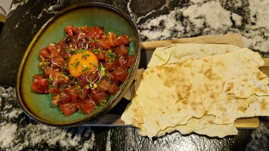 Tartar de Atún rojo y yema de huevo